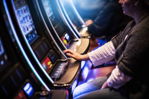 Starburst slot game interface on dan77 platform